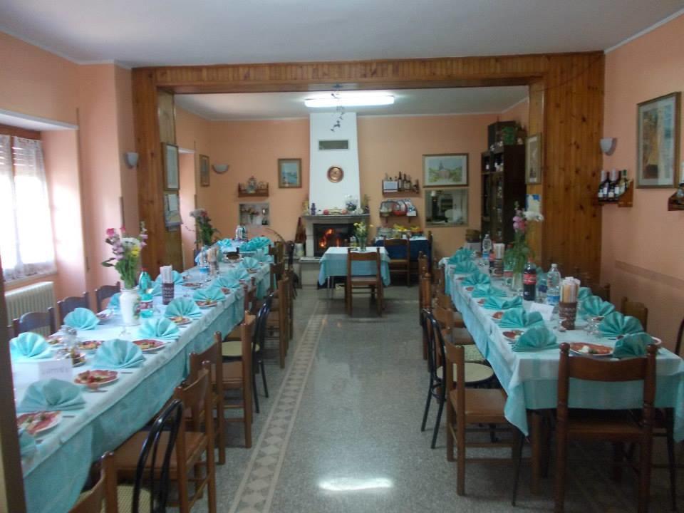 La Lucciola Albergo Ristorante Tagliacozzo Eksteriør bilde